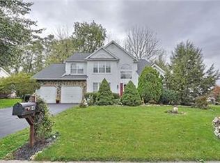 840 Clearview Ln, Bethlehem, PA 18017