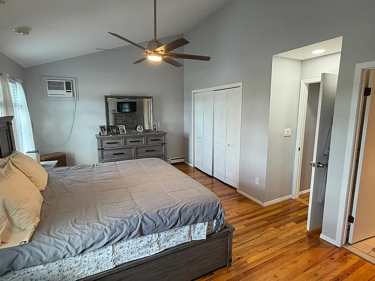 2503 Cedar St — Photo 18