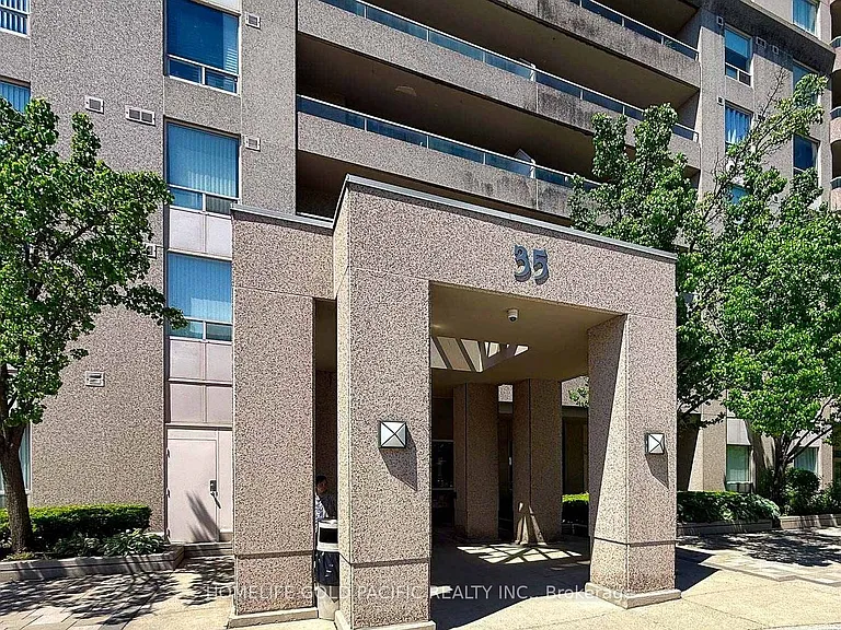 35 Empress Ave #909 — Photo 2
