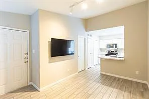 1 bed, 1.0 bath, 531 sqft, $1,275 — Photo 4