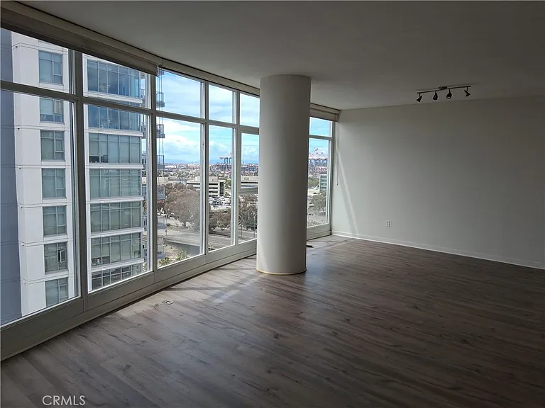 400 W Ocean Blvd #1102 — Photo 7