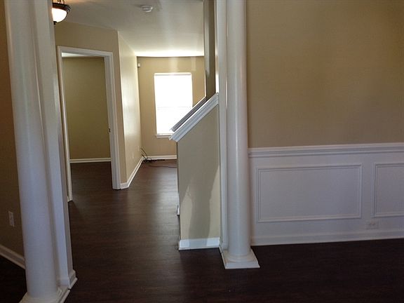 2nd image of 4926 Lifeline Ln