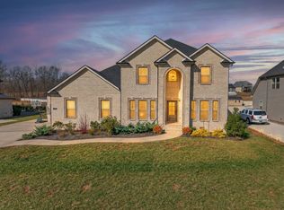 308 Young Ln, Pleasant View, TN 37146