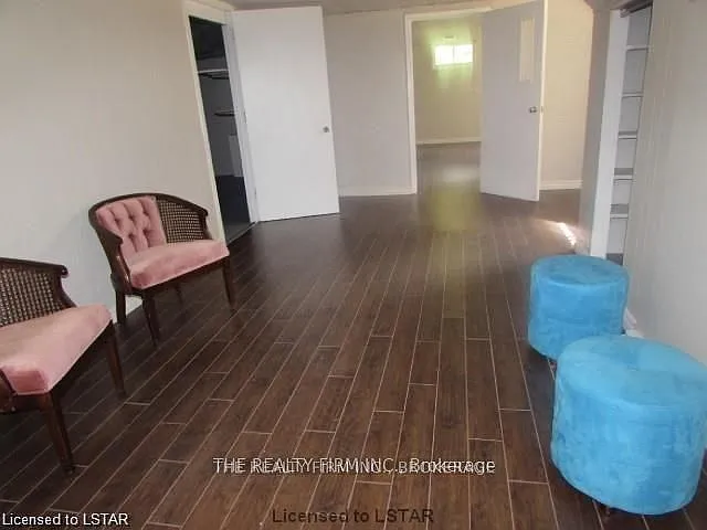 683 Fanshawe Park Rd E — Photo 10
