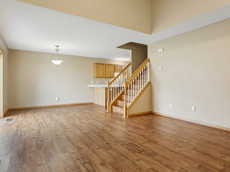 17346 Lilac Ln SE — Photo 4