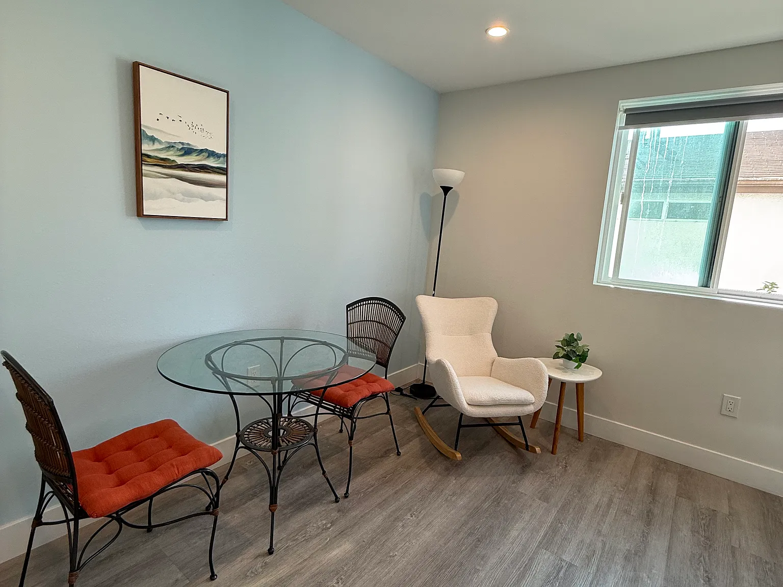 1 bed, 1.5 bath, 400 sqft, $2,000 — Photo 2