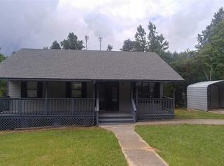 946 Clark Mountain Rd N, Bessemer, AL 35023