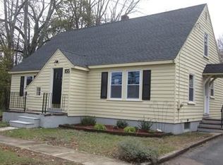 155 Hartford Ave E, Mendon, MA 01756