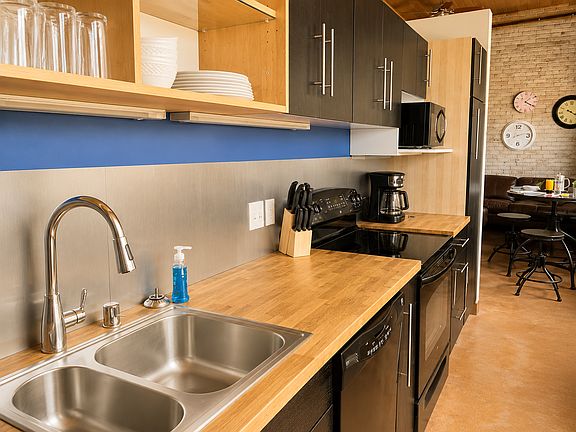 3rd image of 2600 Montana Ave #202