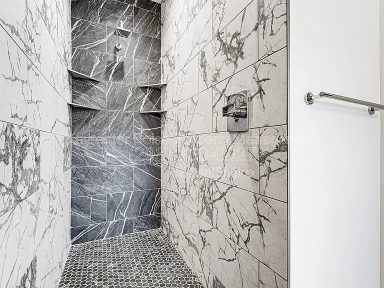 4334 N Greentrail Ln — Photo 40