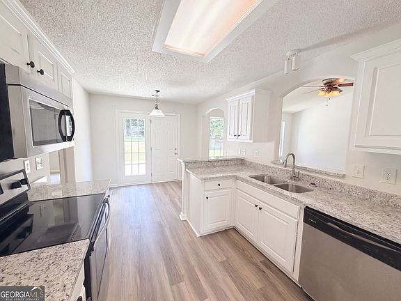 2nd image of 2506 Marixa Dr