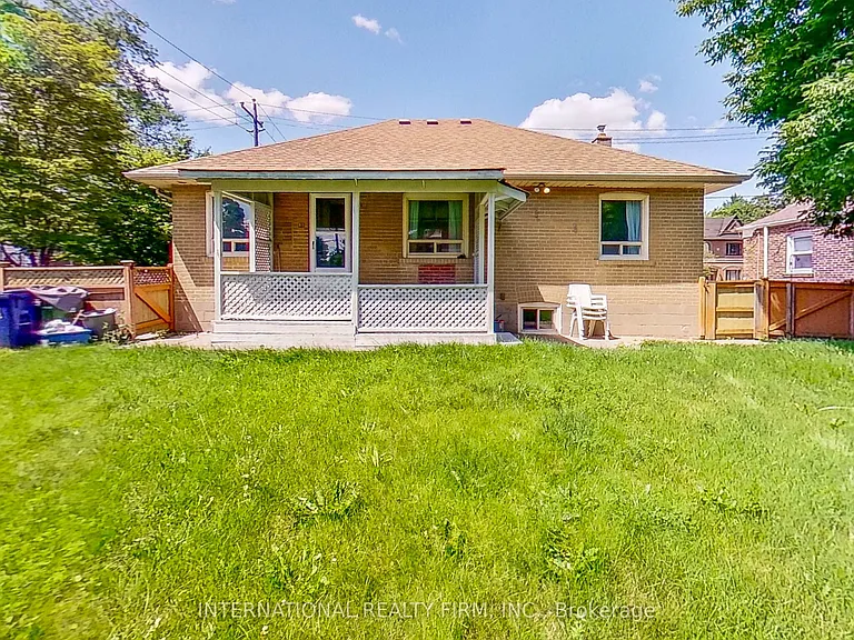 85 Churchill Ave — Photo 38