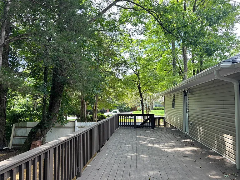 4316 Bathurst Dr — Photo 3