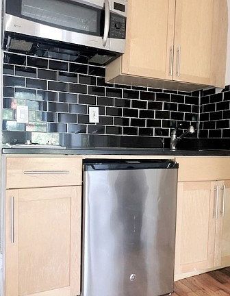 3rd image of 76 Charles St APT 3G