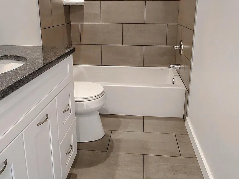 2 School St #5 — Photo 12