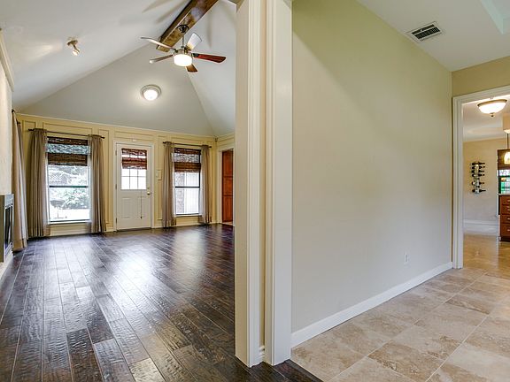 3rd image of 1517 Estrella Dr