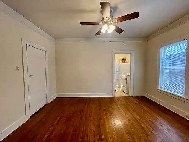 438 Fulton Ave — Photo 4