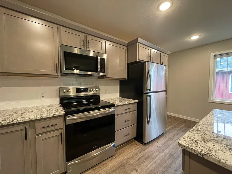 Gateway Place Apartments — Photo 69