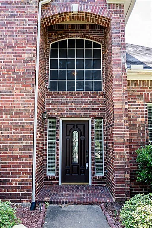 4 bed, 3.5 bath, 3202 sqft, $3,150 — Photo 3