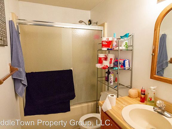 4th image of 1409 1/2 W Jackson St