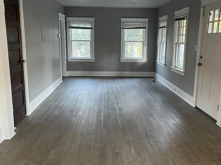 1205 Warren St — Photo 3