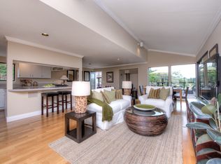 2 Tomahawk Ct, Novato, CA 94949