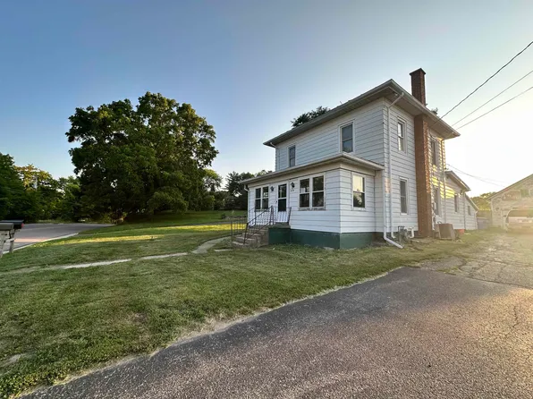 834 Walnut St, Baraboo, WI 53913