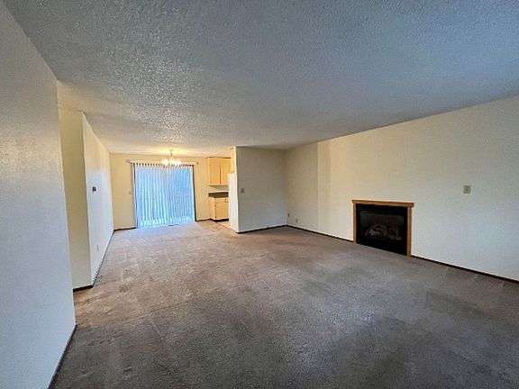 4th image of 445A Chambers St NE