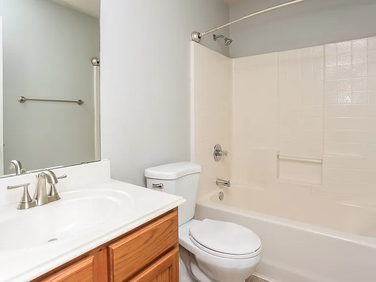 433 Heritage Dr — Photo 15