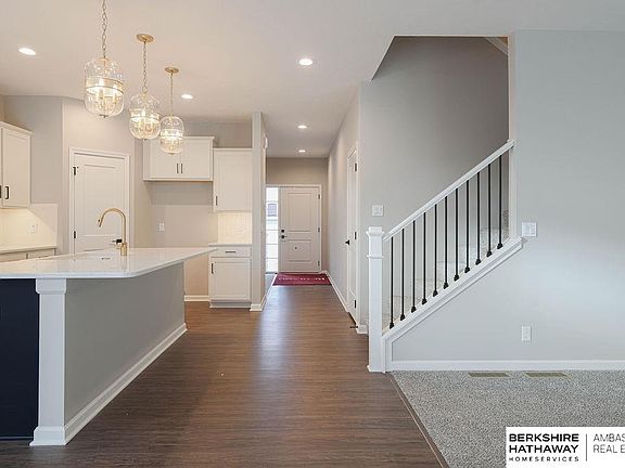 2nd image of 11009 Windward Ave