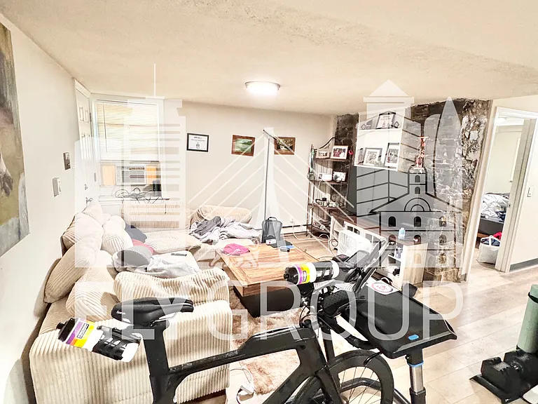 74 Thorndike St #1 — Photo 6