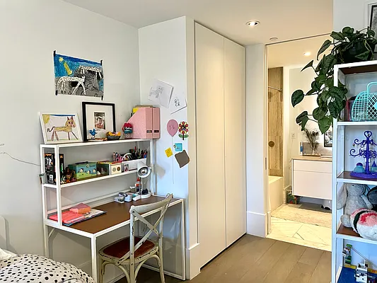 Rented by I&A Realty Group LLC | media 6