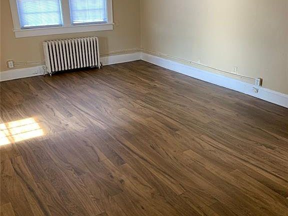 5th image of 205 Hatton St APT 5