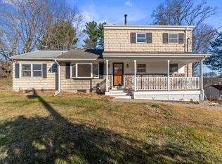 3 Daves Lane, Newtown, CT 06470