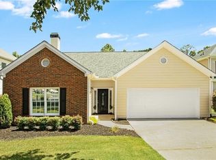 325 Foe Creek Dr, Roswell, GA 30076