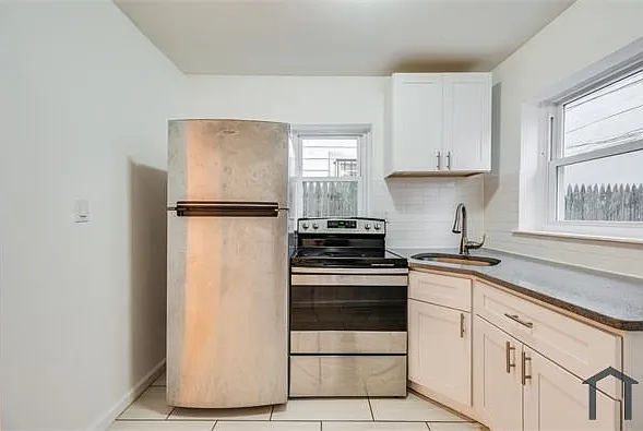 4614 Josephine St — Photo 18