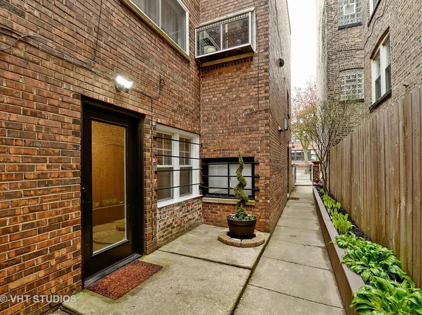 2235 N Clifton Ave #B, Chicago, IL 60614