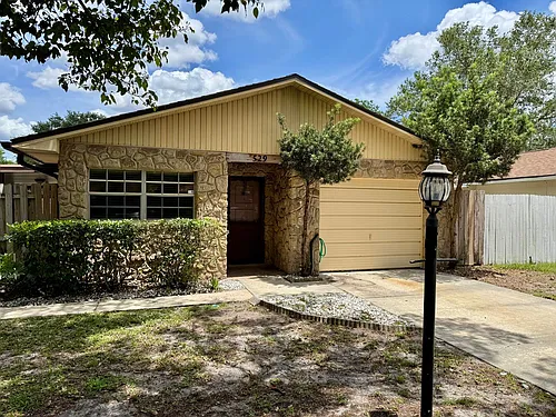 529 Hibiscus Way Photo 1