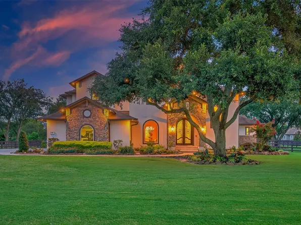 14 Royal King Road, Tomball, TX 77377