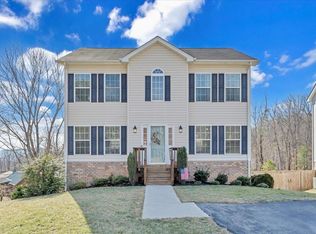 2000 Tula Dr, Salem, VA 24153