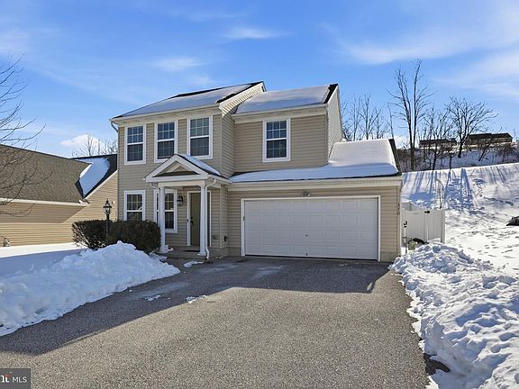 3rd image of 370 Azalea Dr