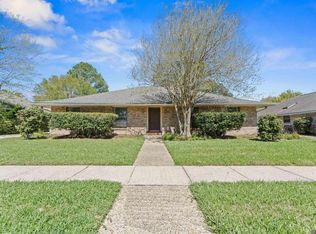 825 Bourbon Ave, Baton Rouge, LA 70808