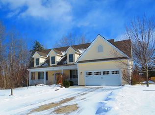 36 Meadows End, Webster, NY 14580