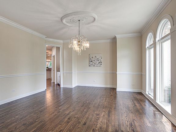 3rd image of 1212 Ashbury Ln