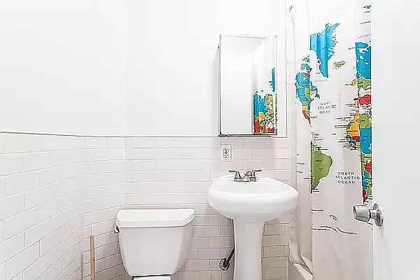 Rented by REAL New York | media 24