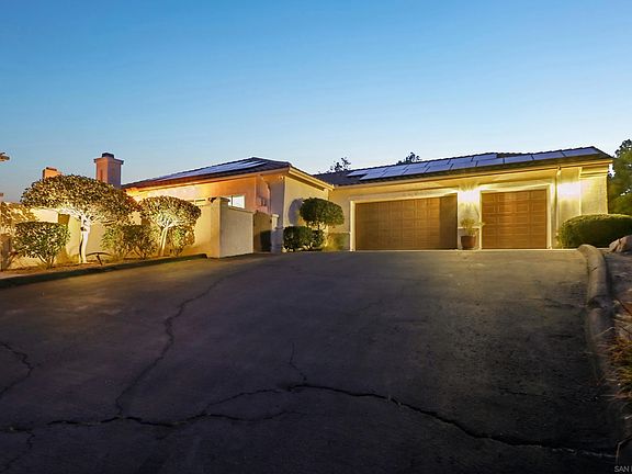 3rd image of 2167 Collomia Ct