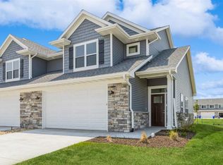 2244 Eversull Ln, North Liberty, IA 52317