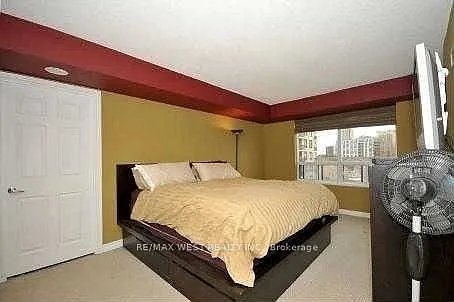 16 Dallimore Cir #403 — Photo 9