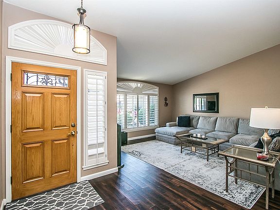 4th image of 29628 N 44th Pl