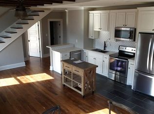 405 24th St APT 302, Galveston, TX 77550